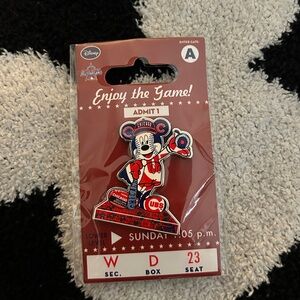 Disney Mickey Mouse Chicago Cubs All Star Game Trading Pin New‎